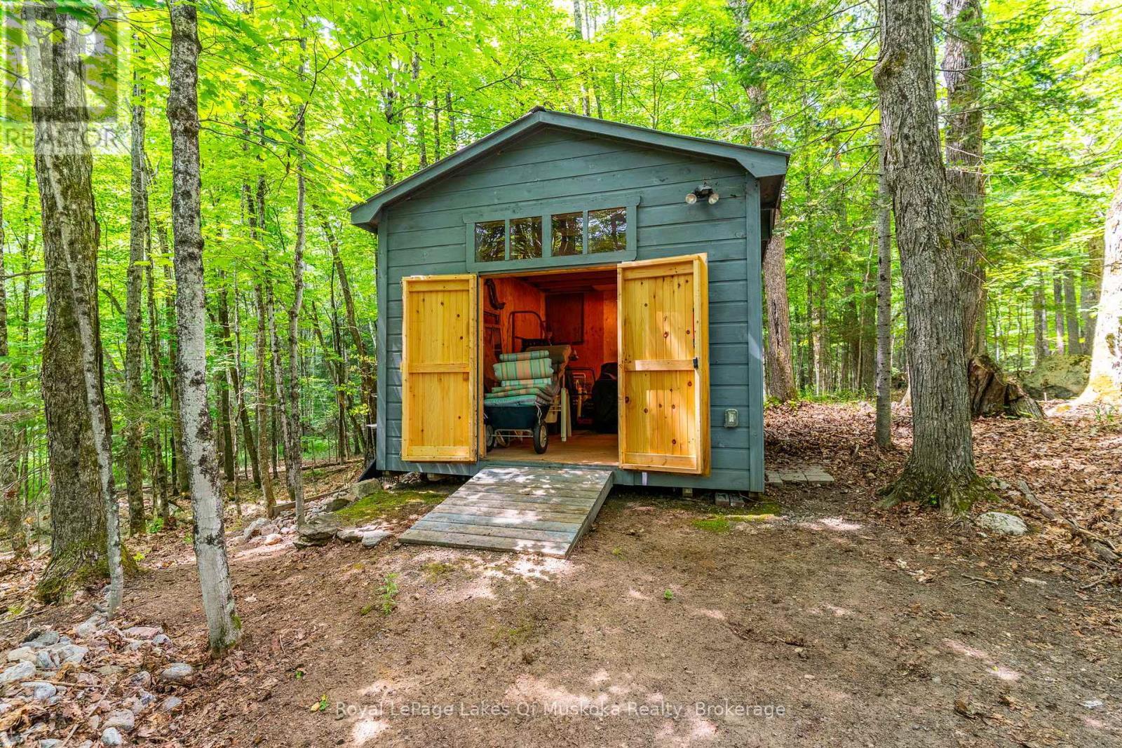 












1236 GRACE ROAD

,
Minden Hills (Minden),




Ontario
K0M2K0

