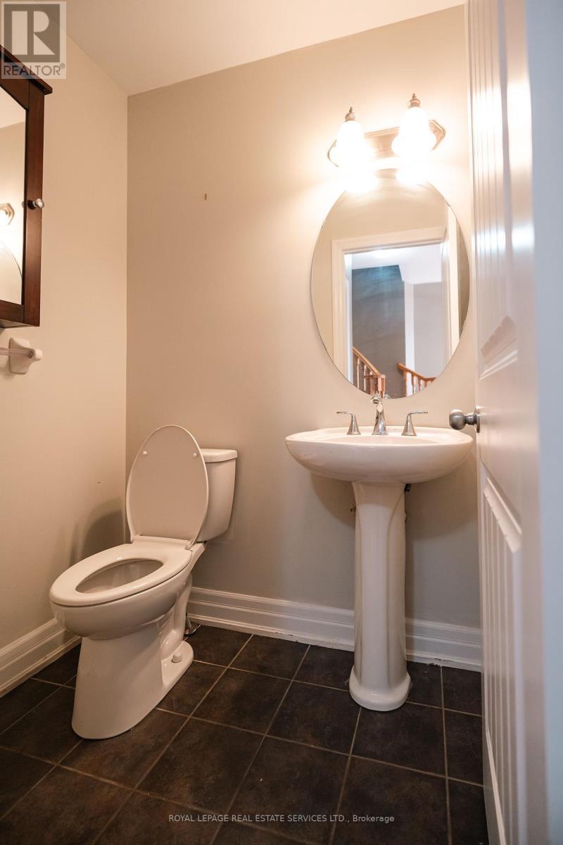 












258 HOLLOWAY TERRACE

,
Milton,




Ontario
L9T0S1

