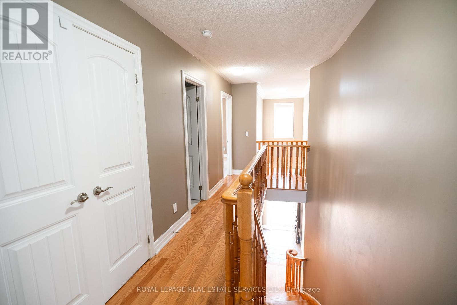 












258 HOLLOWAY TERRACE

,
Milton,




Ontario
L9T0S1

