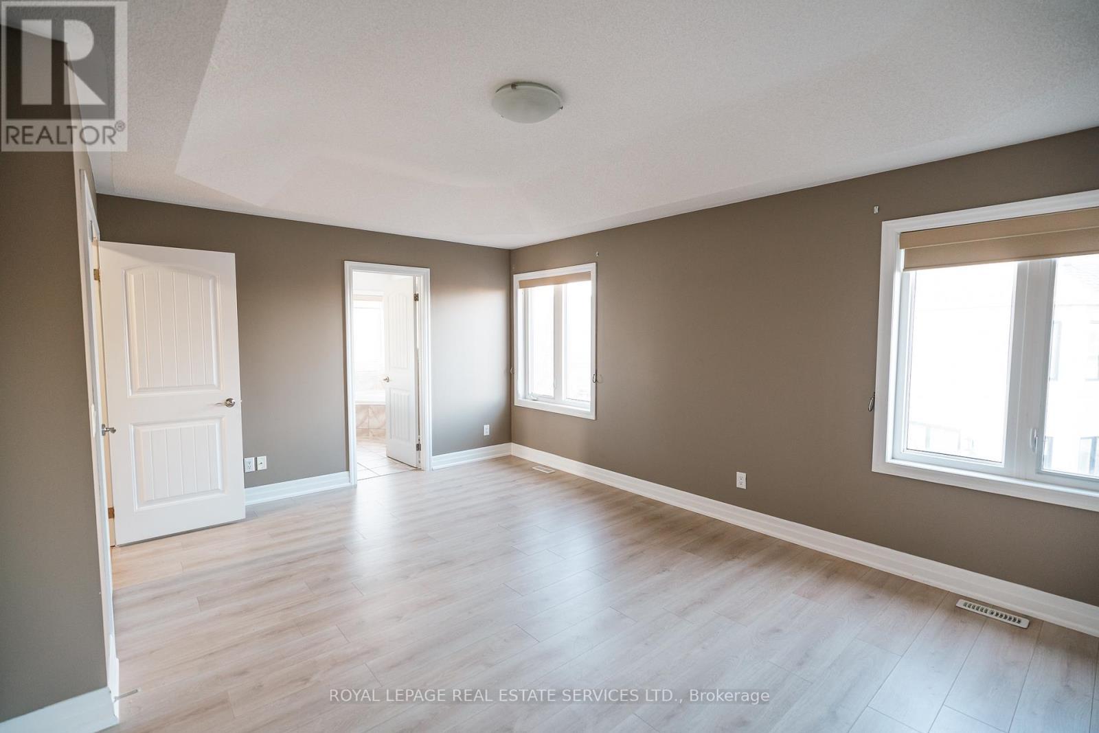 












258 HOLLOWAY TERRACE

,
Milton,




Ontario
L9T0S1

