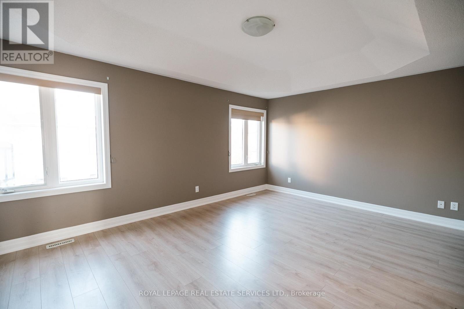 












258 HOLLOWAY TERRACE

,
Milton,




Ontario
L9T0S1

