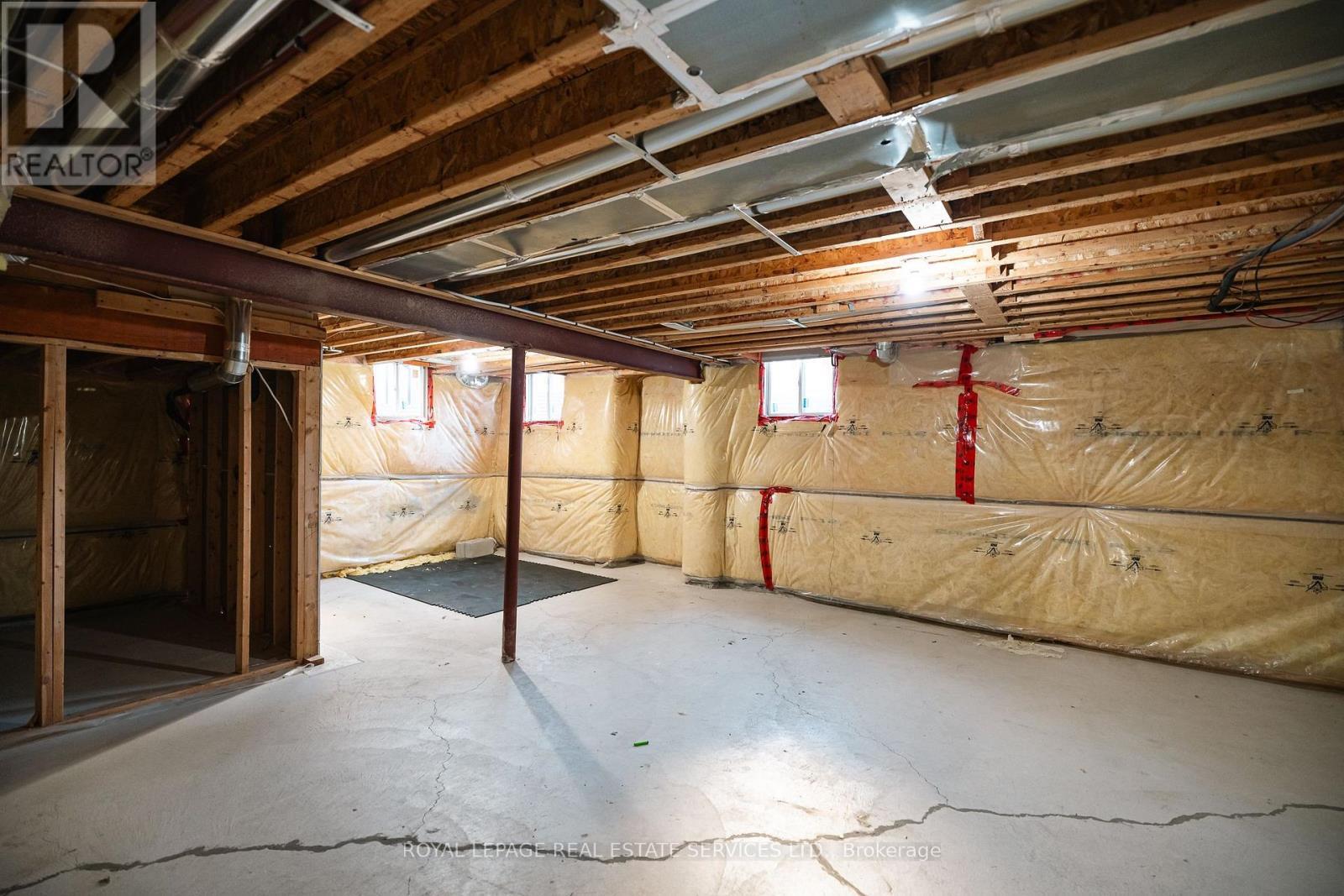 












258 HOLLOWAY TERRACE

,
Milton,




Ontario
L9T0S1

