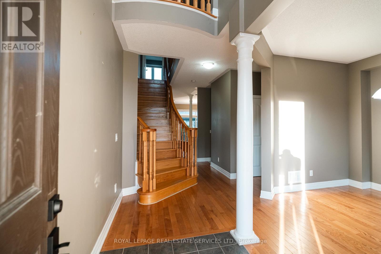 












258 HOLLOWAY TERRACE

,
Milton,




Ontario
L9T0S1

