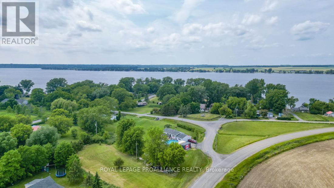 












00 SOUTH SHORE ROAD

,
Greater Napanee,







Ontario
K7R3K7

