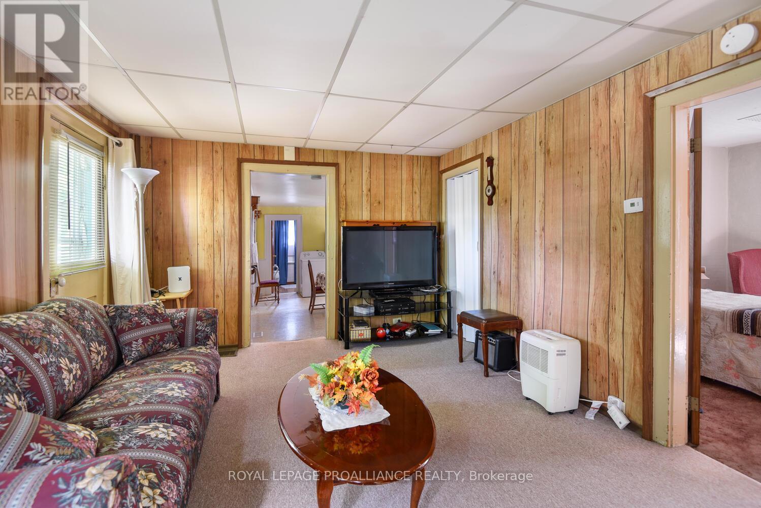 












3641 MAPLE AVENUE

,
Augusta,




Ontario
K0E1T0

