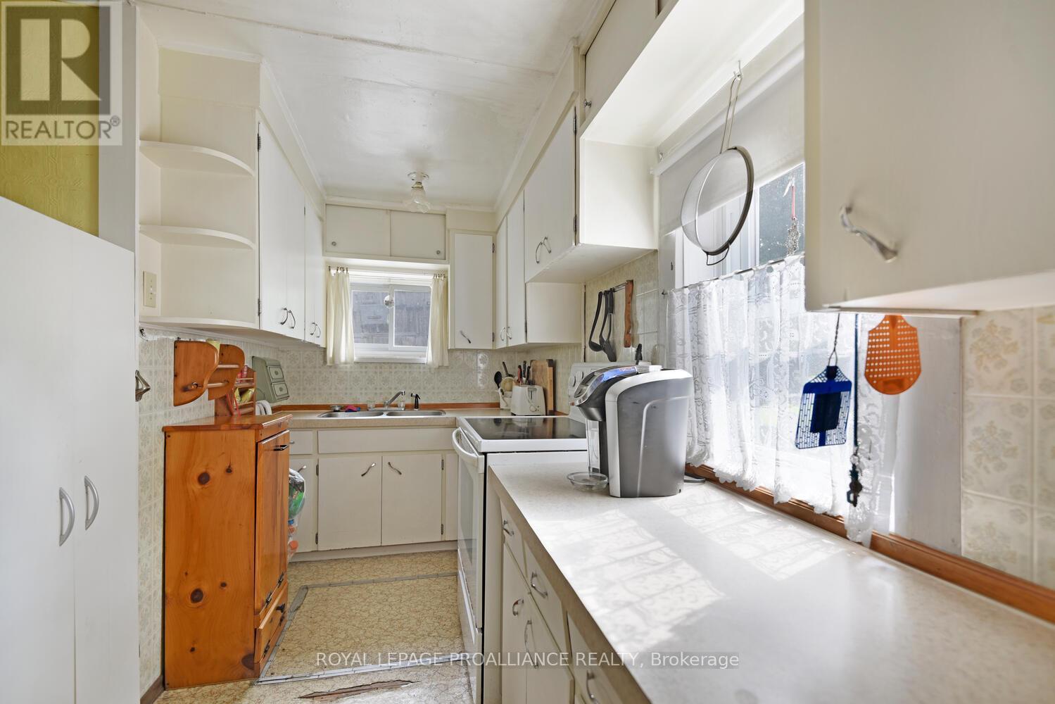 












3641 MAPLE AVENUE

,
Augusta,




Ontario
K0E1T0

