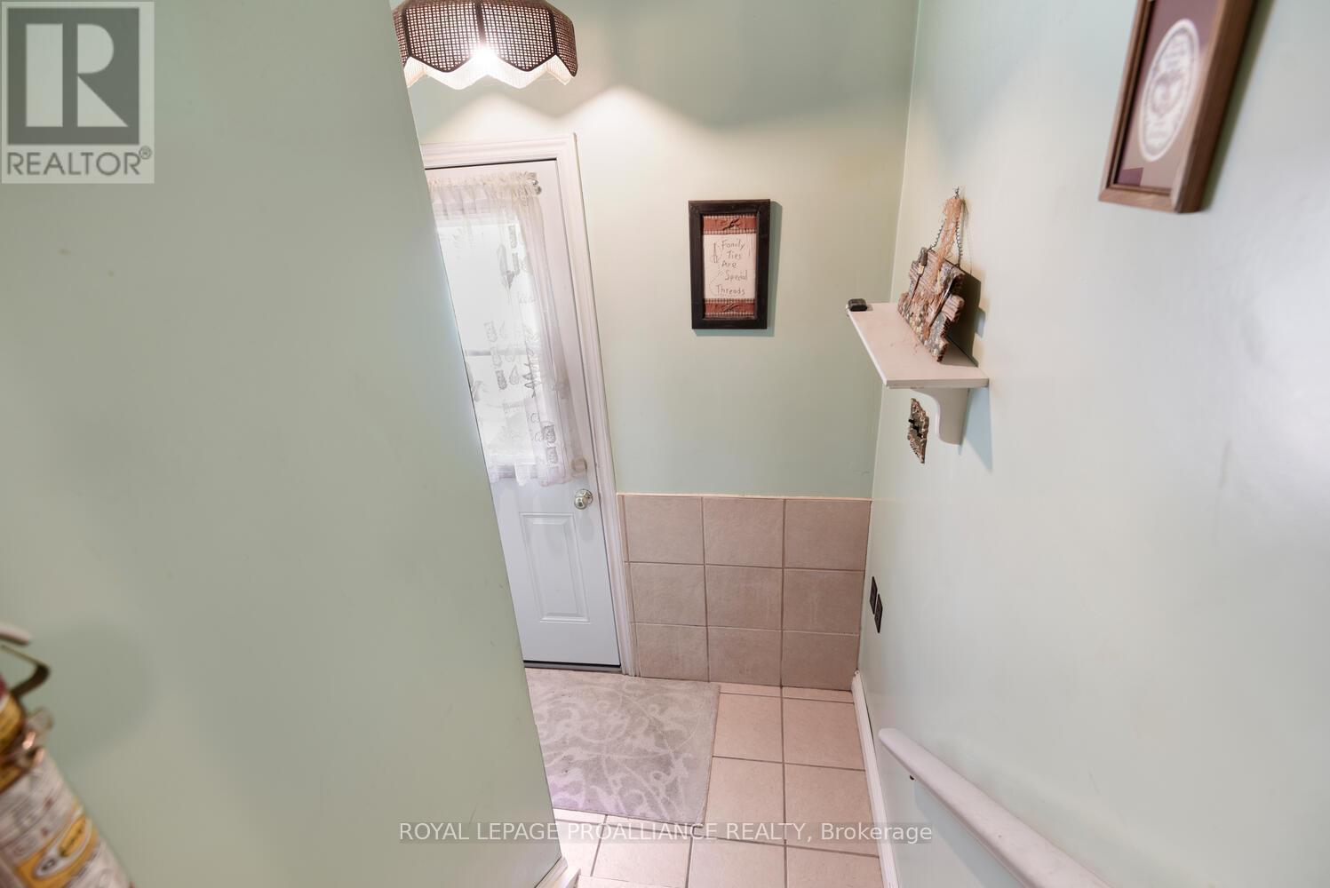 












3507 CHARLEVILLE ROAD

,
Augusta,




Ontario
K0E1T0

