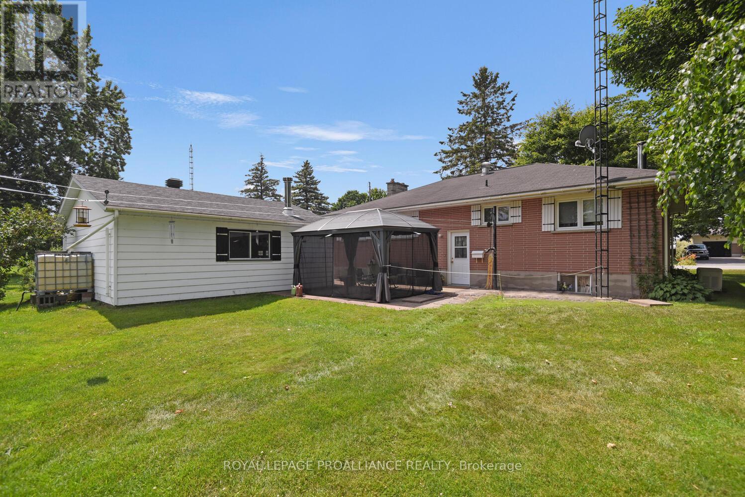 












3507 CHARLEVILLE ROAD

,
Augusta,




Ontario
K0E1T0

