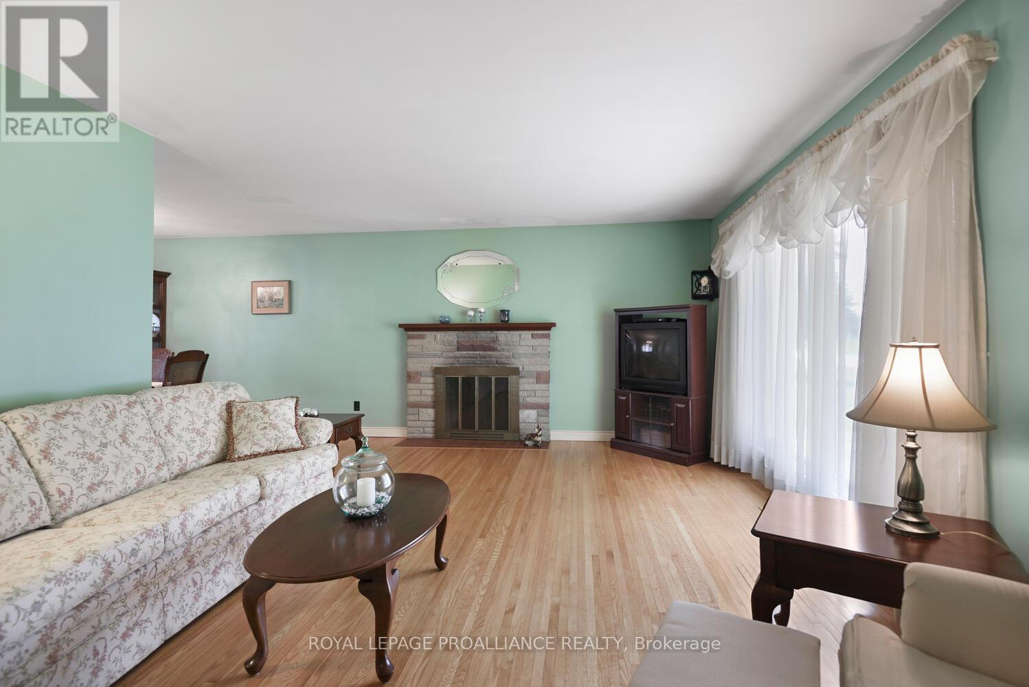 












3507 CHARLEVILLE ROAD

,
Augusta,




Ontario
K0E1T0

