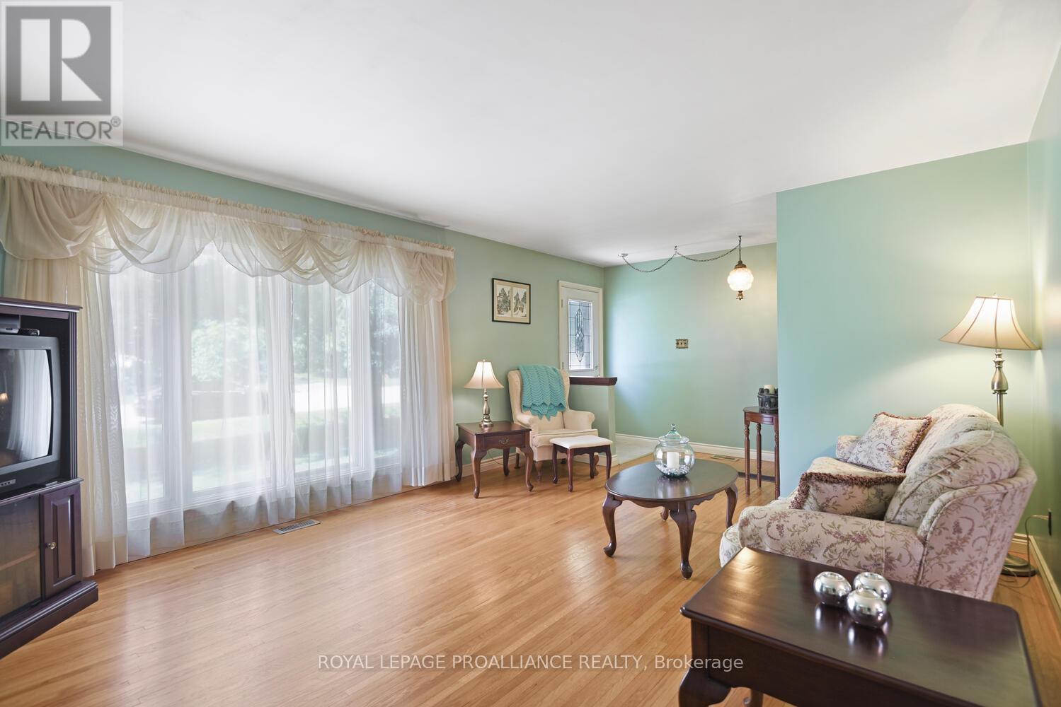












3507 CHARLEVILLE ROAD

,
Augusta,




Ontario
K0E1T0

