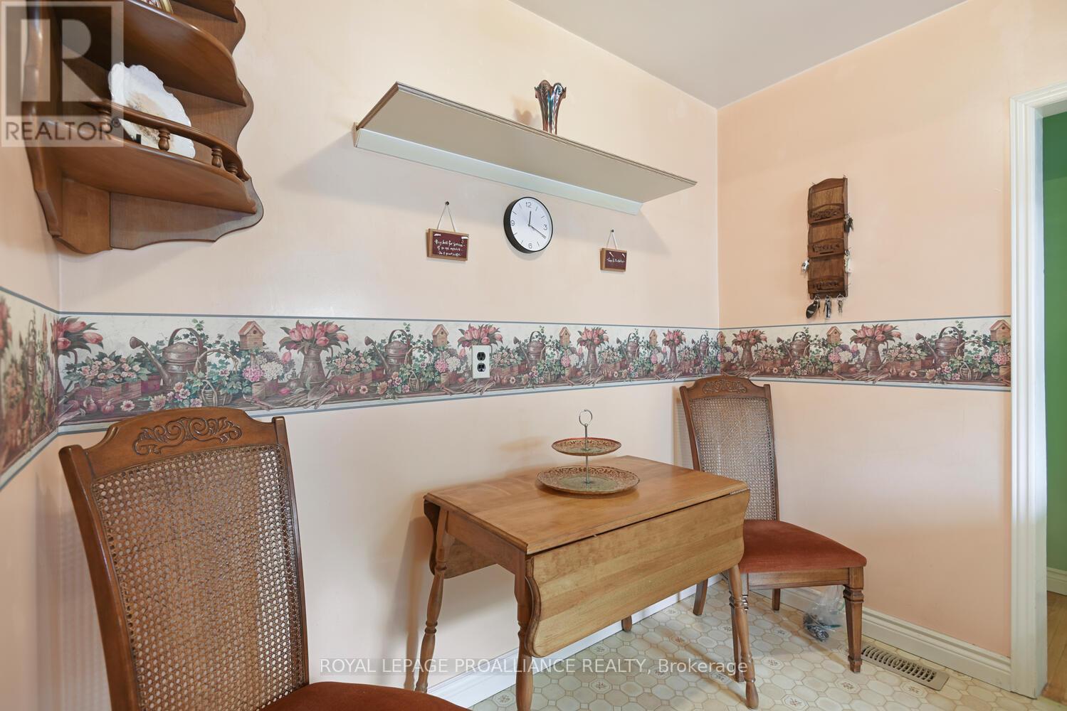 












3507 CHARLEVILLE ROAD

,
Augusta,




Ontario
K0E1T0

