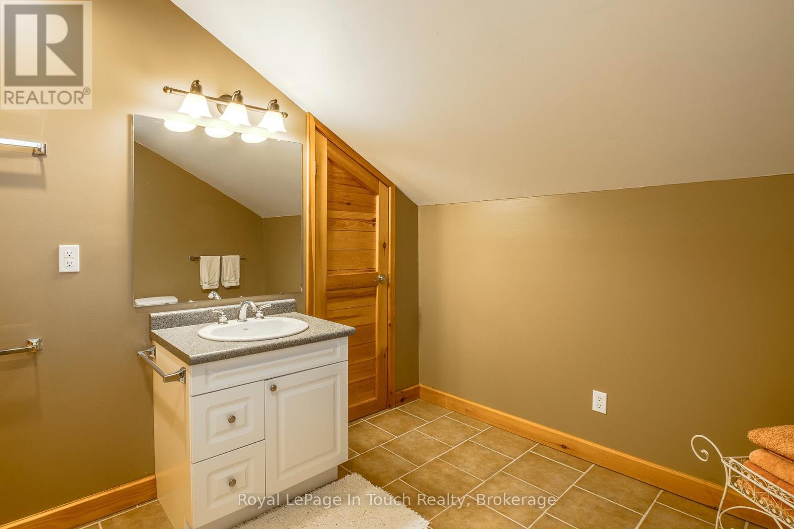












1751 TINY BEACHES ROAD S

,
Tiny,




Ontario
L0L1P0

