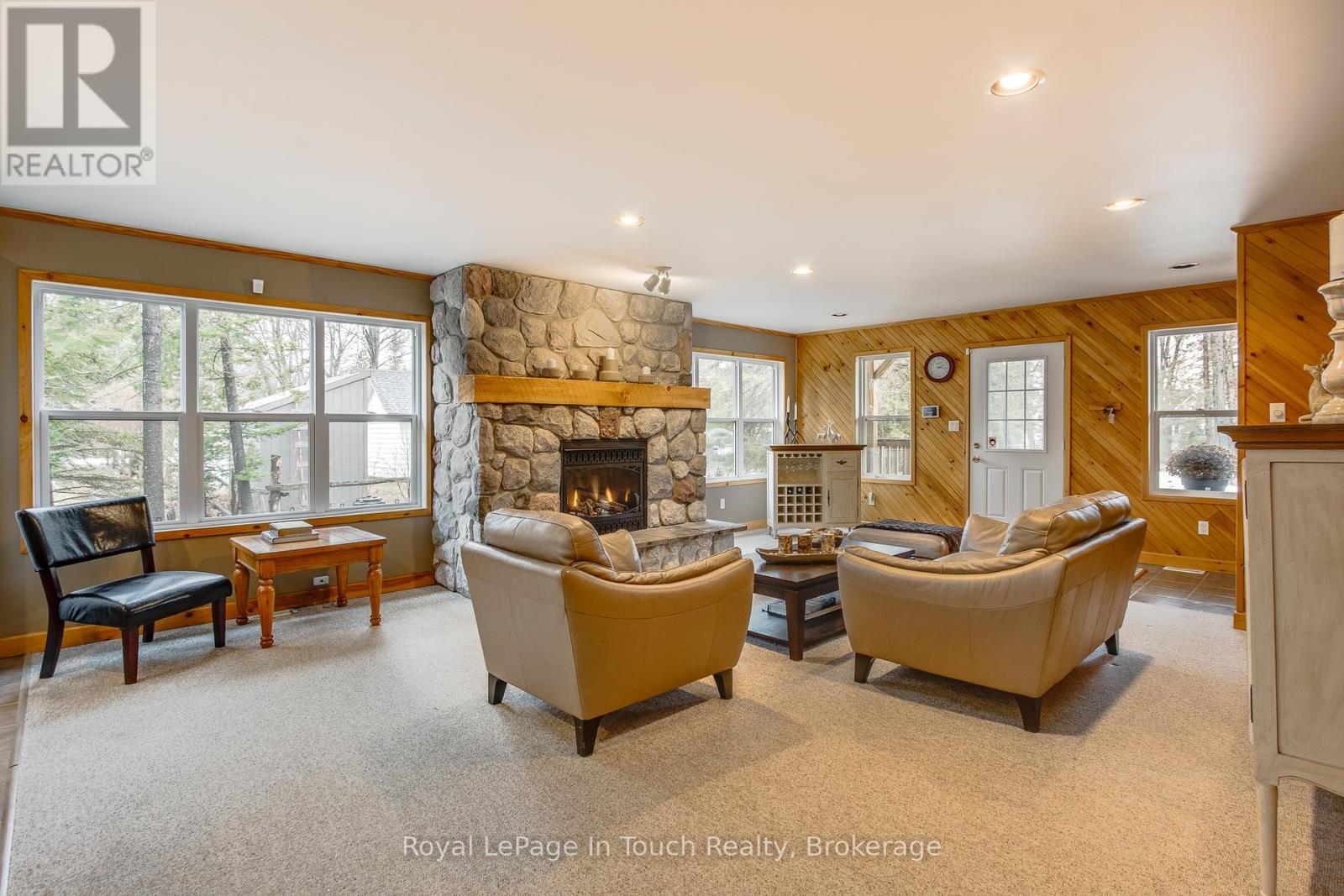 












1751 TINY BEACHES ROAD S

,
Tiny,




Ontario
L0L1P0

