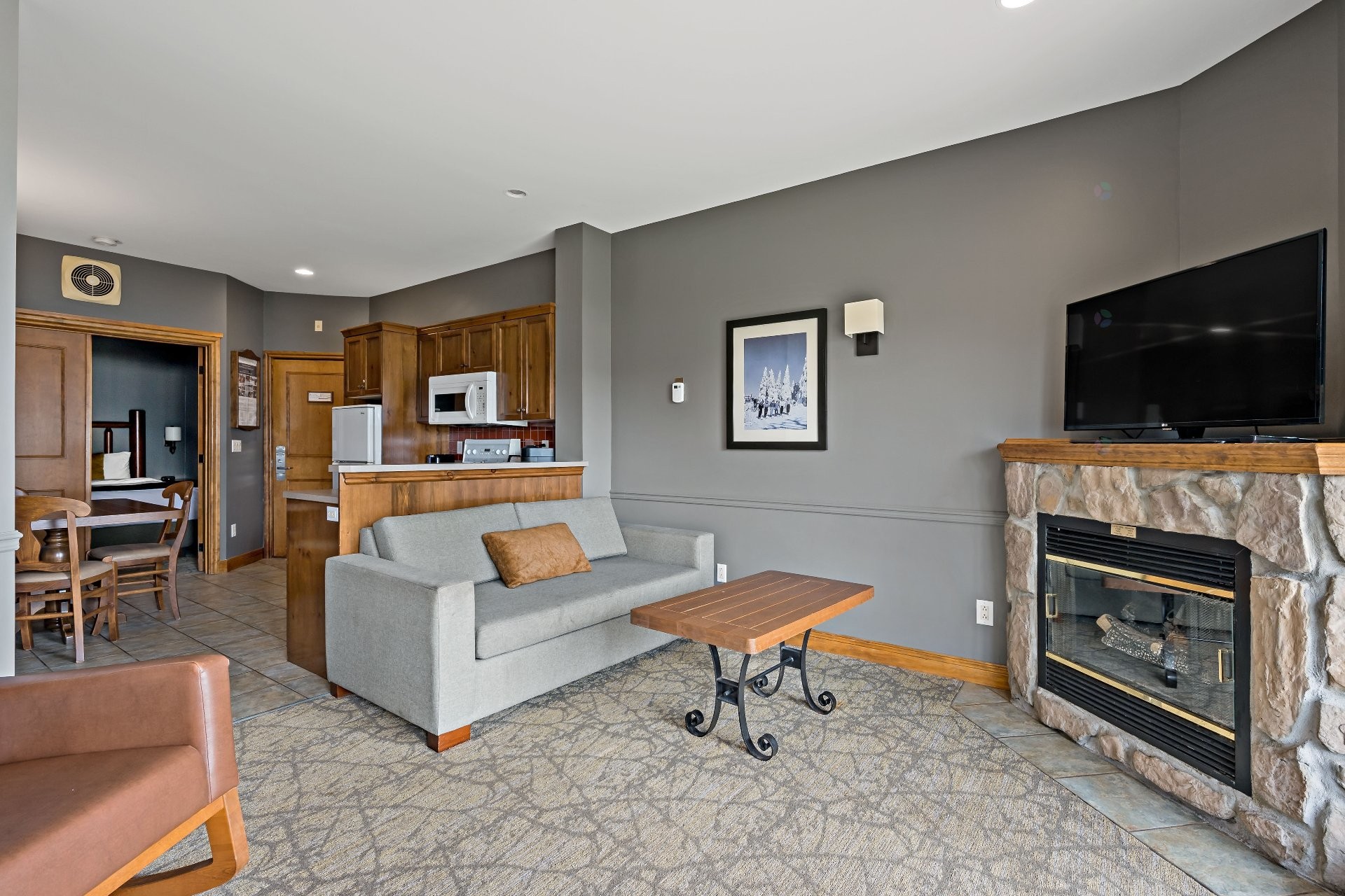 









2396


Rue Labelle

, 19,
Mont-Tremblant,




QC
J8E1T8

