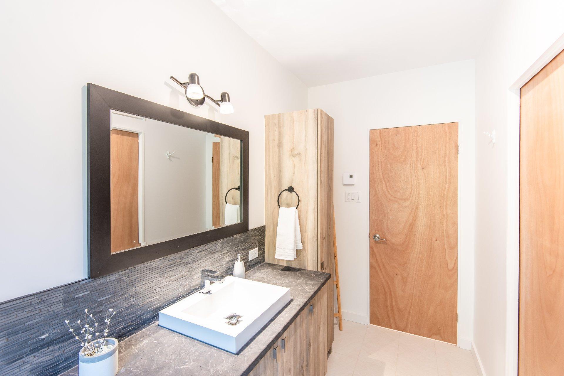 









74


Imp. du Cerf

,
Lac-Supérieur,




QC
J0T1J0

