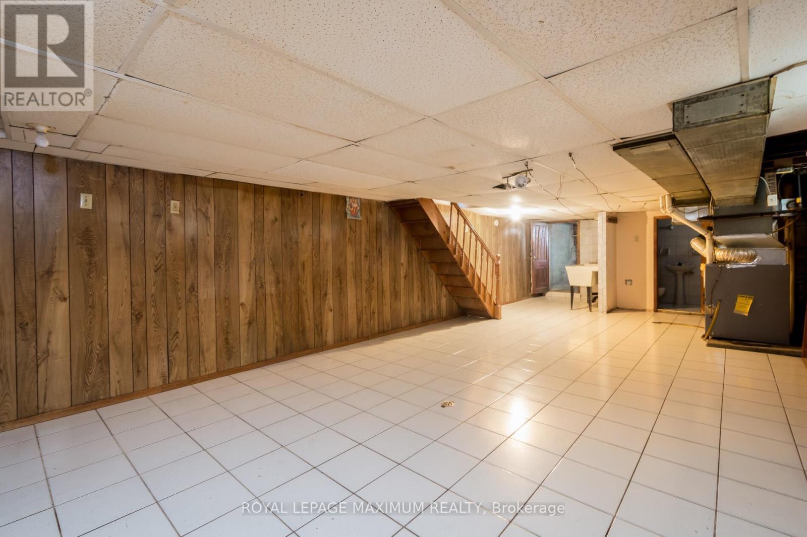 












161 CALEDONIA ROAD

,
Toronto,




Ontario
M6E4S8

