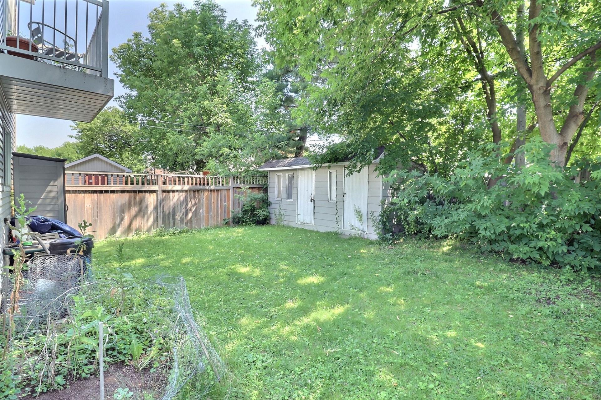 









22


Rue Demontigny

,
Gatineau (Hull),




QC
J8Y4L3


