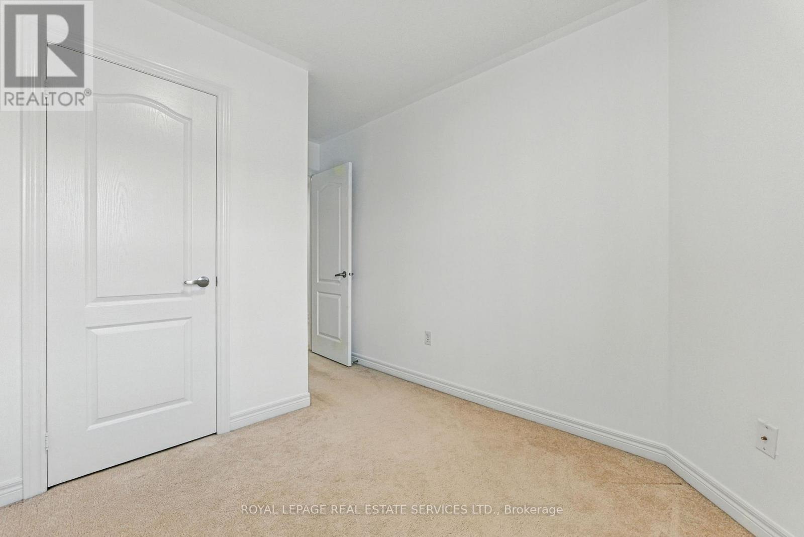 












3349 EGLINTON AVENUE W

,
Mississauga,




Ontario
L5M7W8

