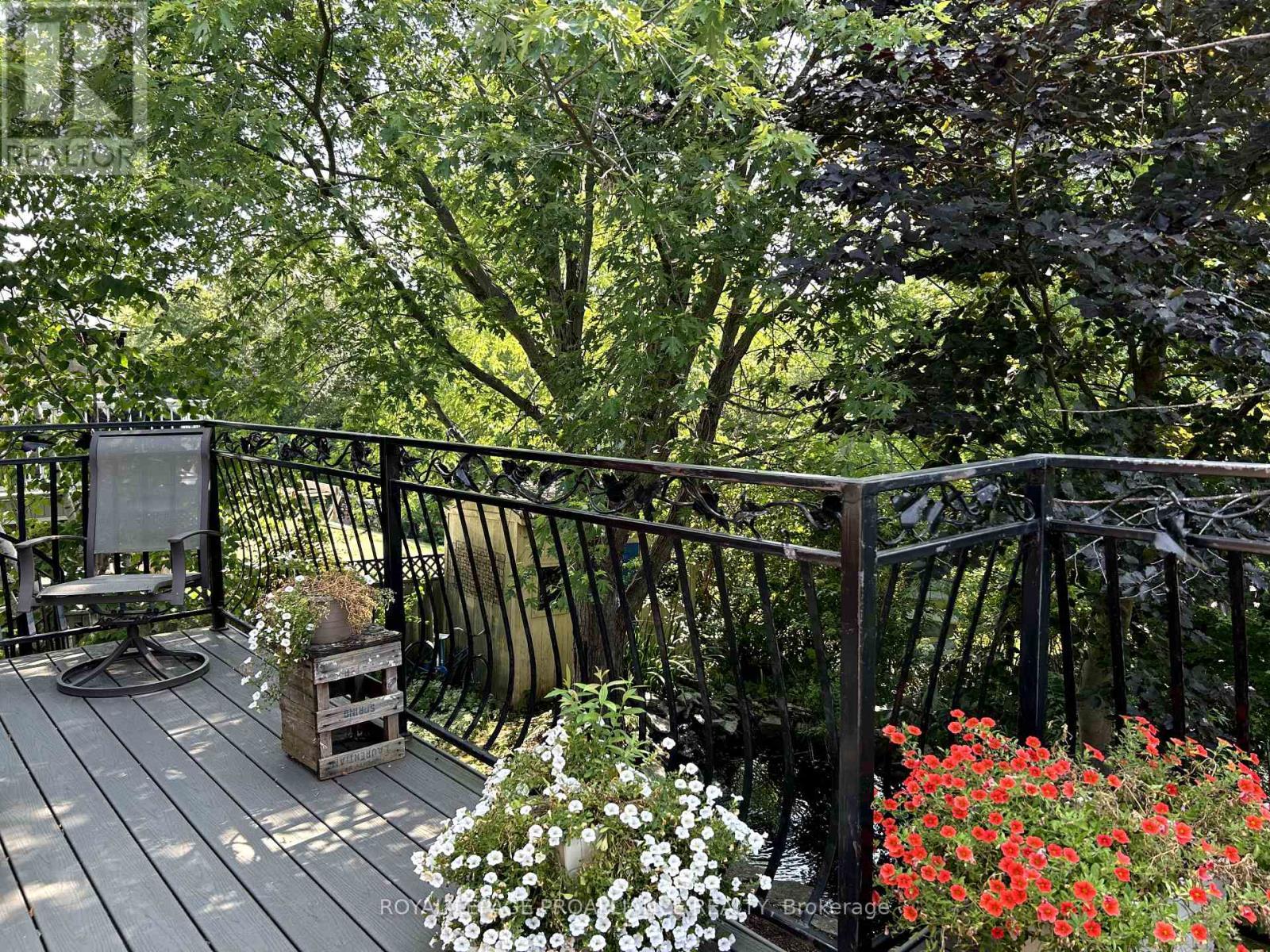 












273 PARKVIEW HILLS DRIVE

,
Cobourg,




Ontario
K9A5S3

