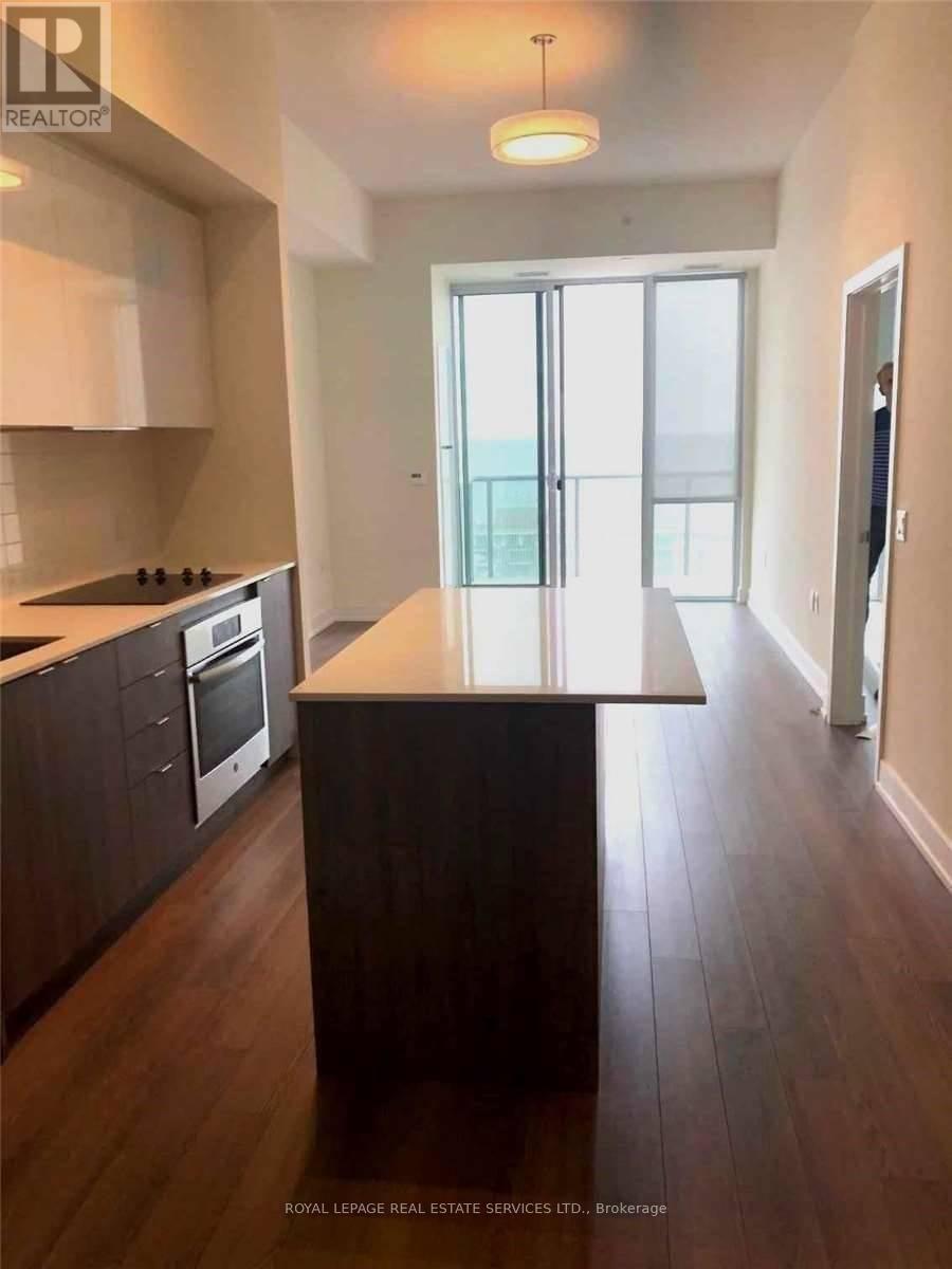 












1203 - 8 ANN STREET

,
Mississauga,




Ontario
L5G3E6

