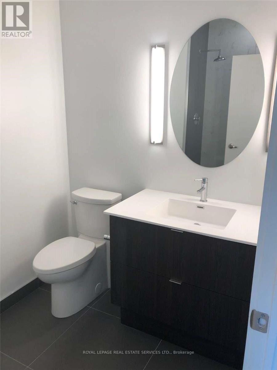 












1203 - 8 ANN STREET

,
Mississauga,




Ontario
L5G3E6


