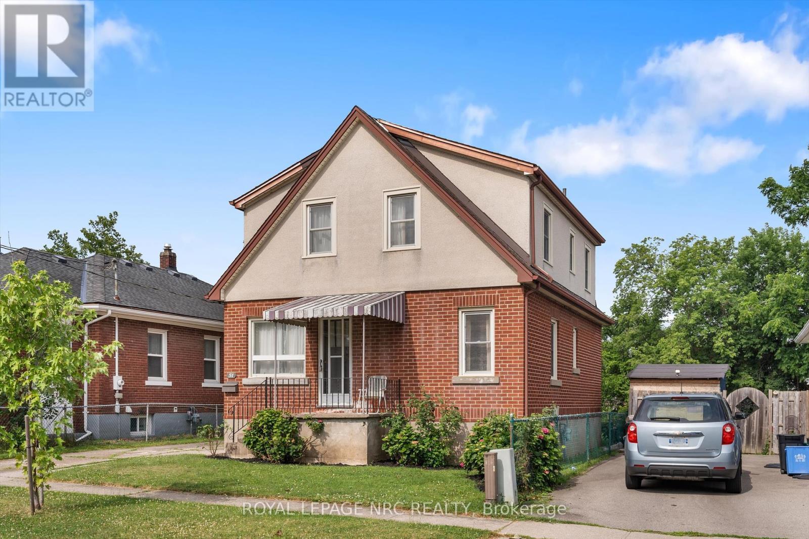 












51 CURRIE STREET

,
St. Catharines (Facer),




Ontario
L2M5M9

