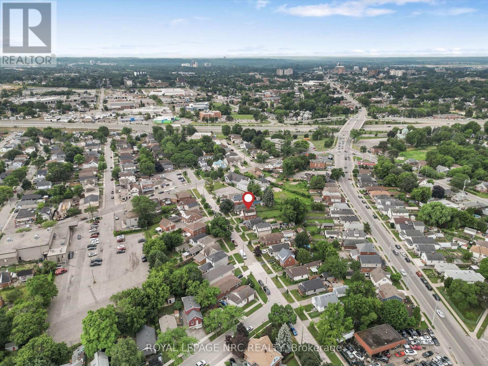 












51 CURRIE STREET

,
St. Catharines (Facer),




Ontario
L2M5M9

