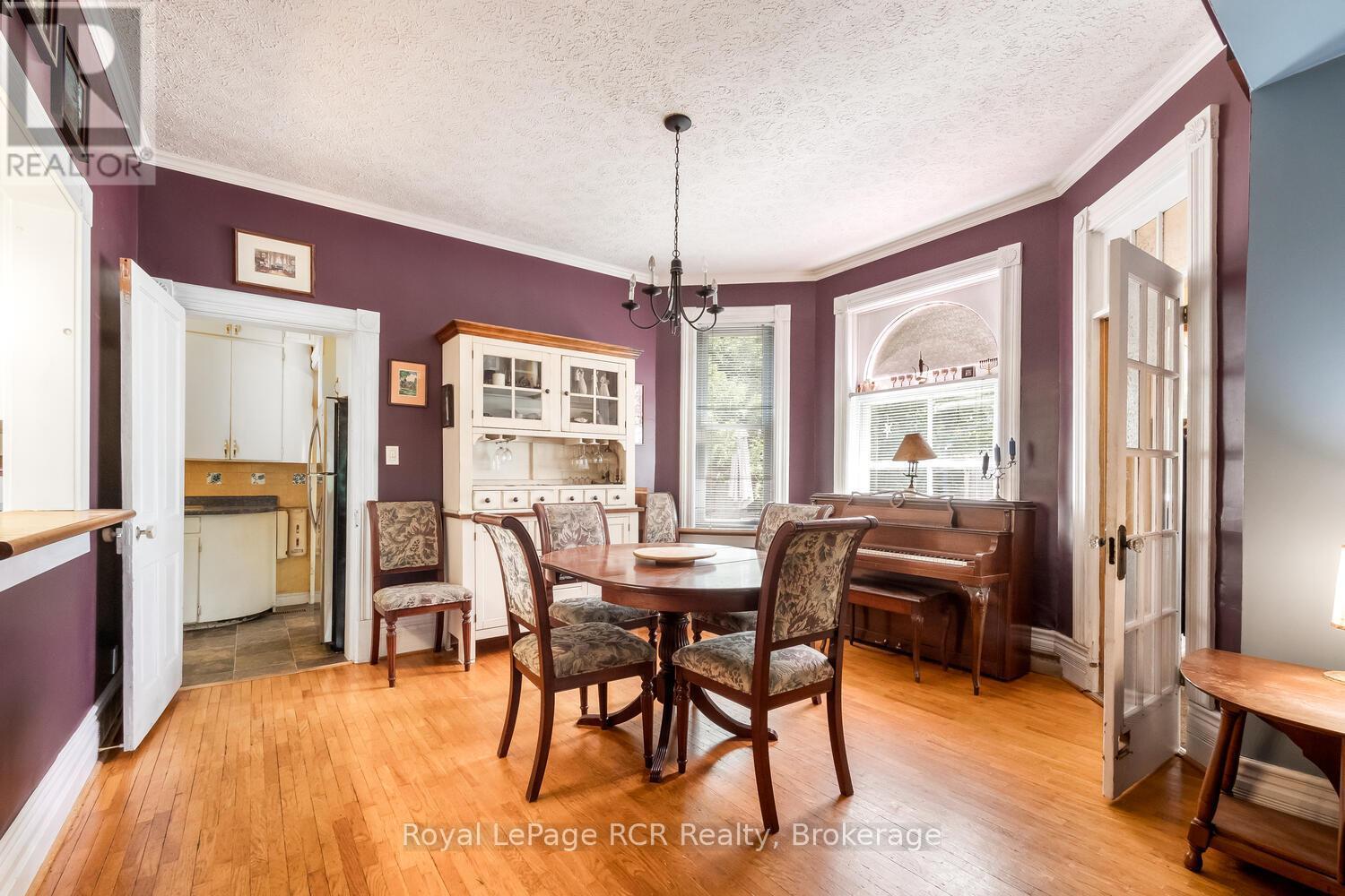 












391 BROWN STREET

,
South Bruce Peninsula,




Ontario
N0H2T0

