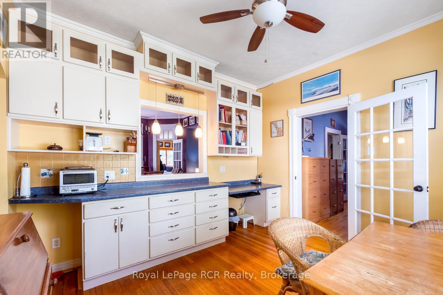 












391 BROWN STREET

,
South Bruce Peninsula,




Ontario
N0H2T0


