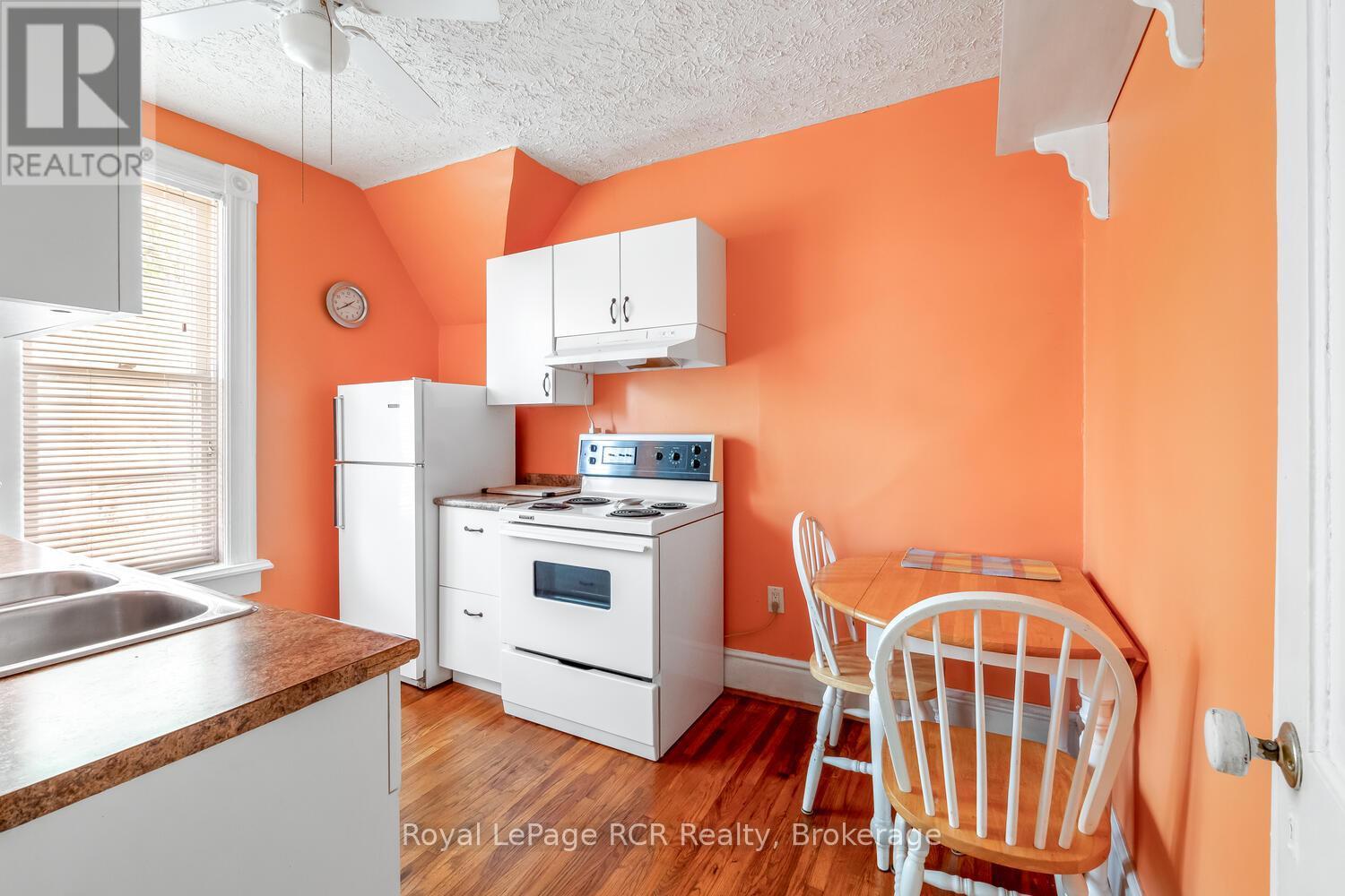 












391 BROWN STREET

,
South Bruce Peninsula,




Ontario
N0H2T0

