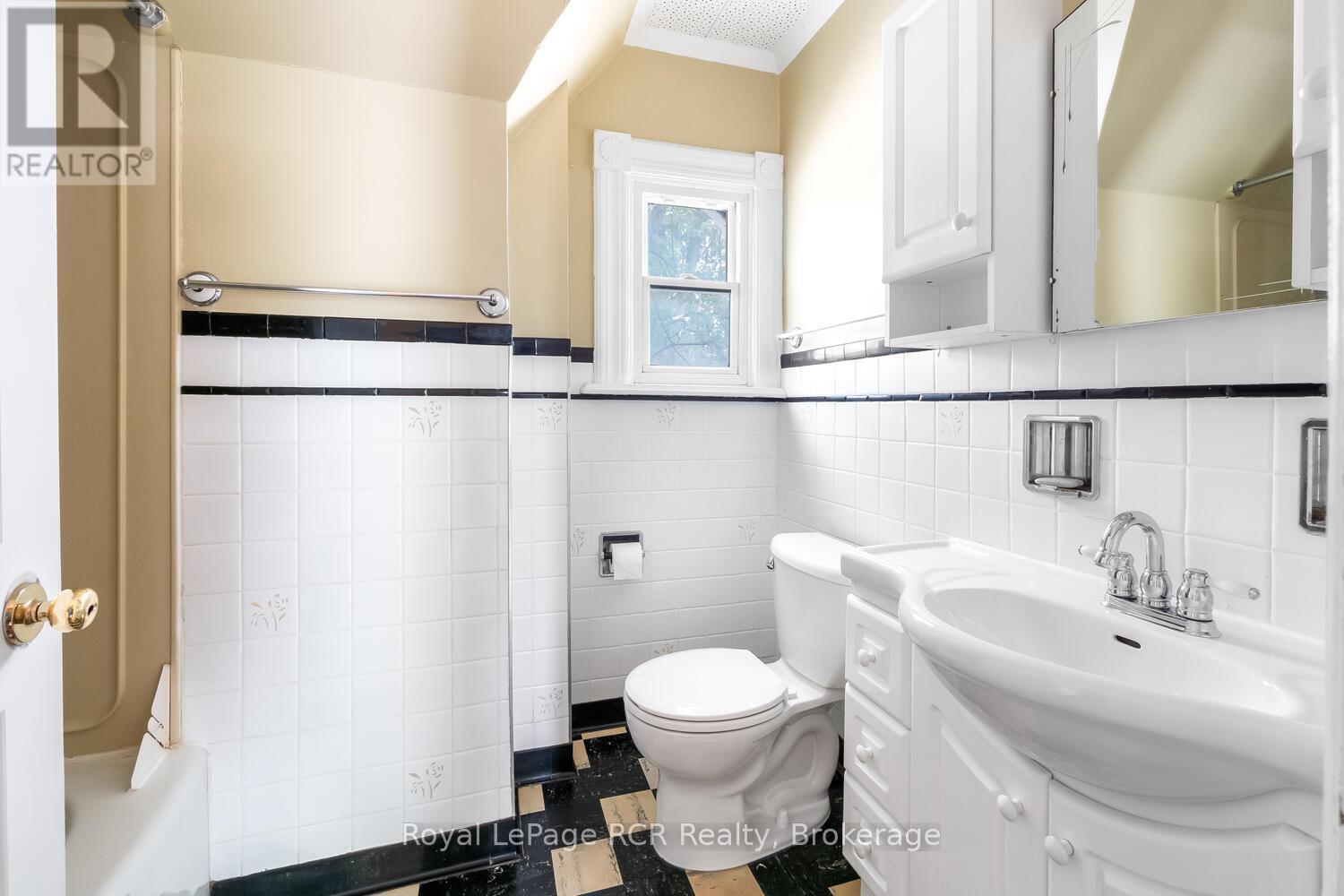 












391 BROWN STREET

,
South Bruce Peninsula,




Ontario
N0H2T0

