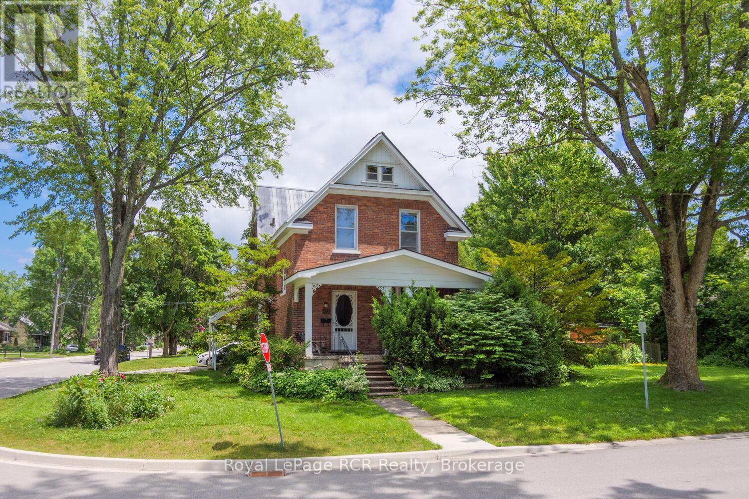 












391 BROWN STREET

,
South Bruce Peninsula,




Ontario
N0H2T0

