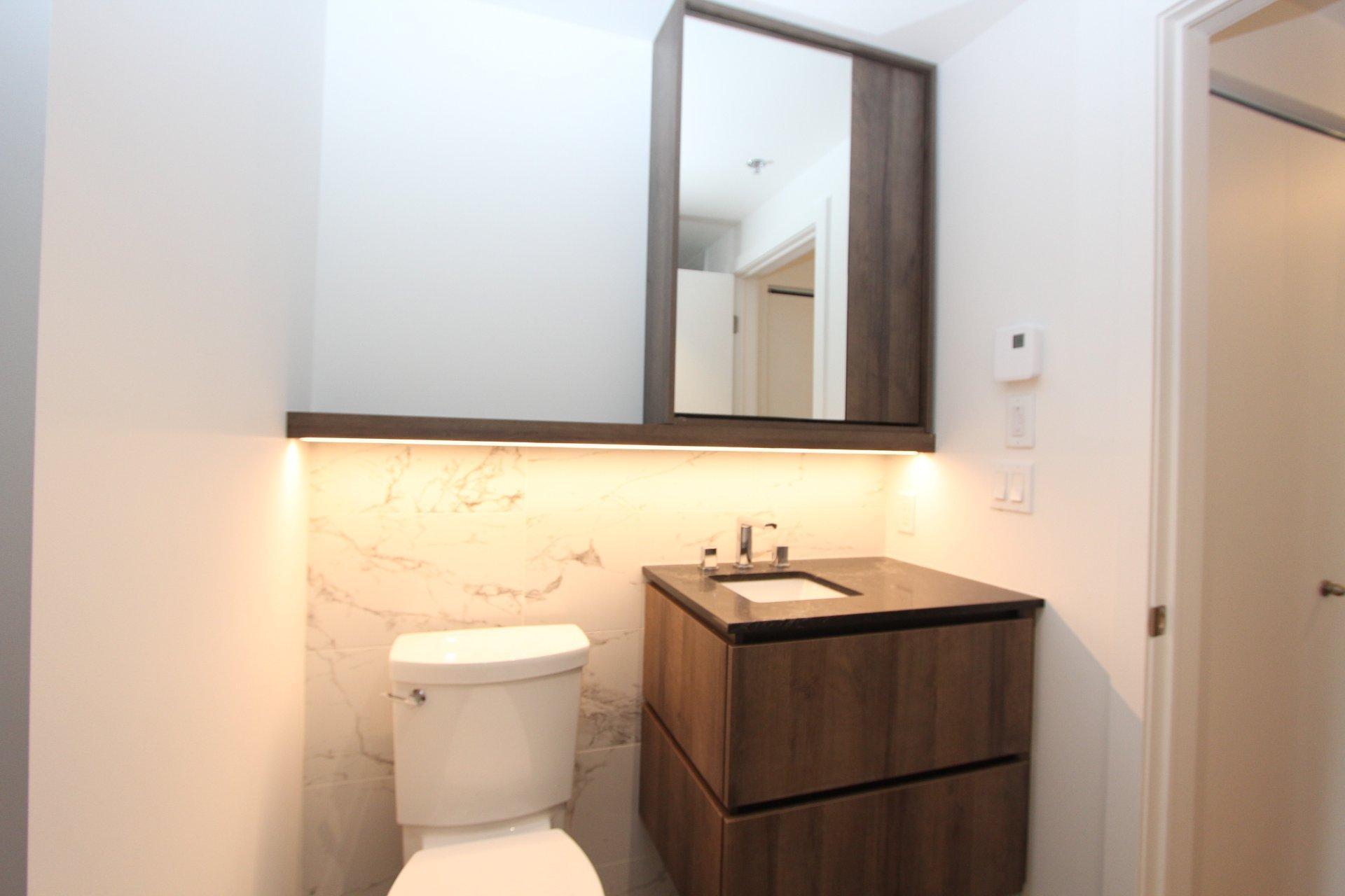 









170


Rue Rioux

, 605,
Montréal (Le Sud-Ouest),




QC
H3C0X3

