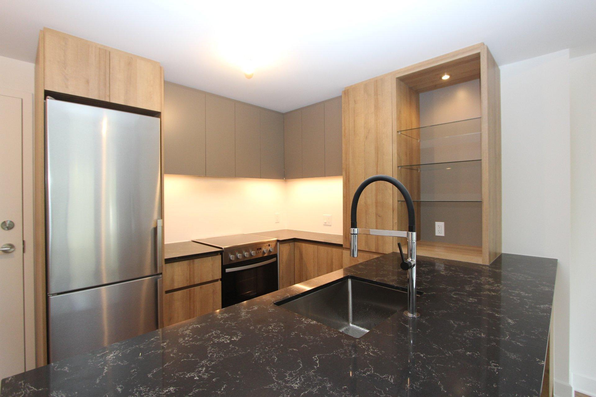 









170


Rue Rioux

, 605,
Montréal (Le Sud-Ouest),




QC
H3C0X3

