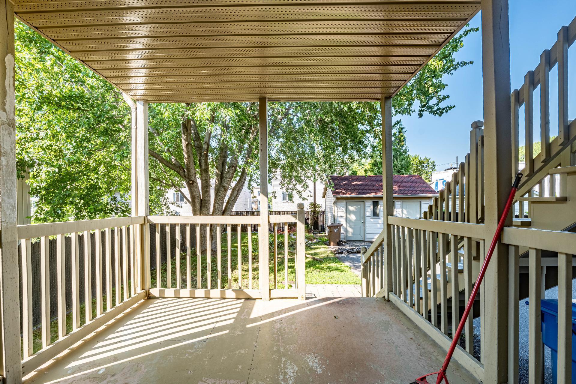 









575


Rue Poupart

,
La Prairie,




QC
J5R2V3

