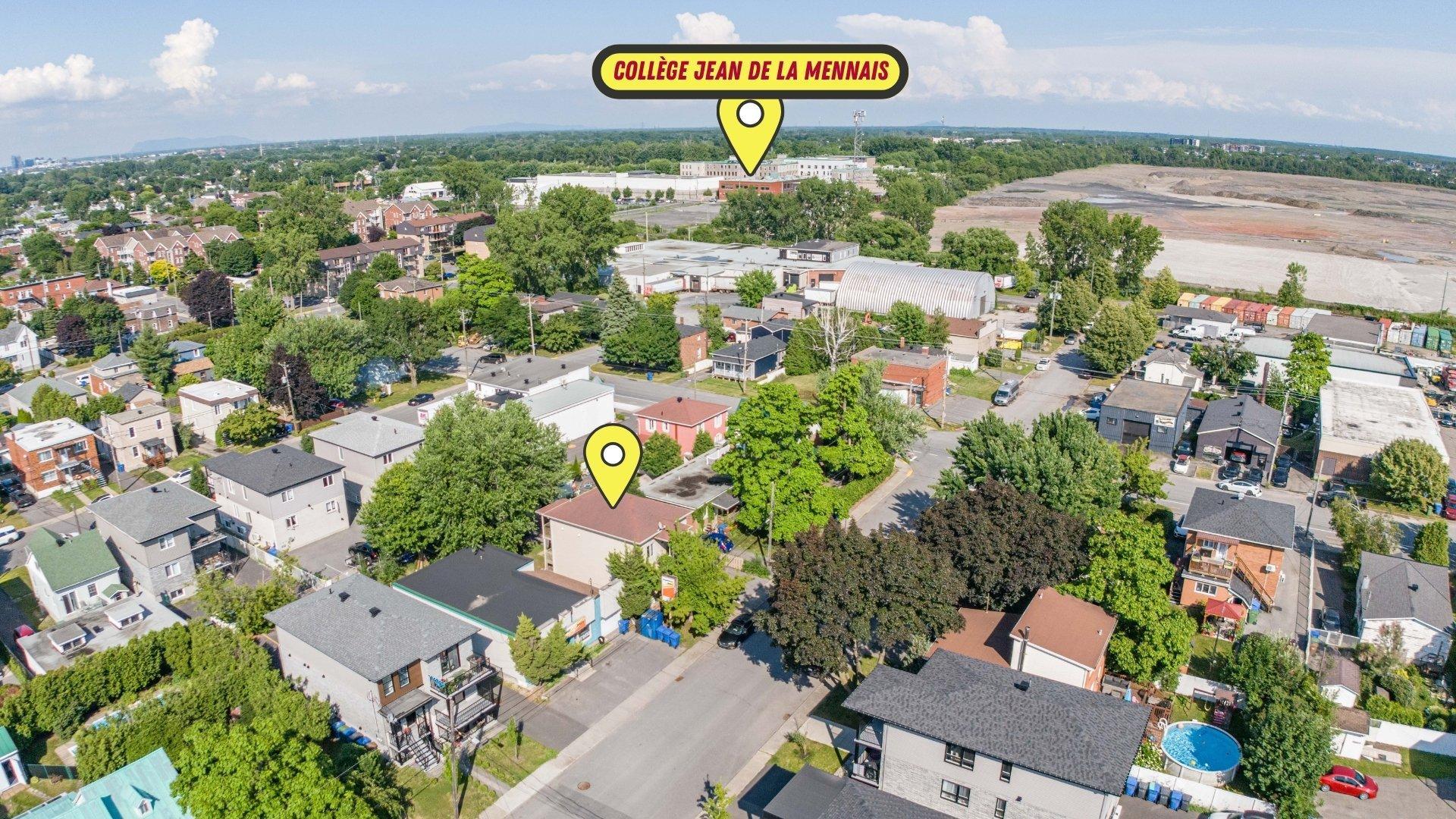 









575


Rue Poupart

,
La Prairie,




QC
J5R2V3

