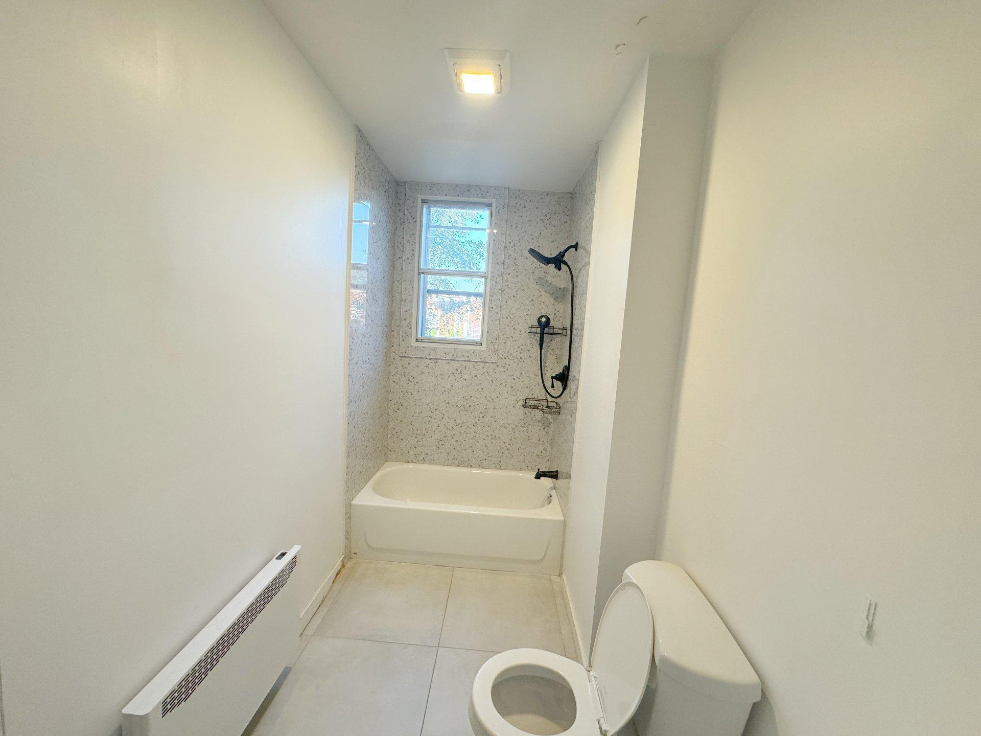 









95


Rue Troy

,
Montréal (Verdun/Île-des-Soeurs),




QC
H4G3C6

