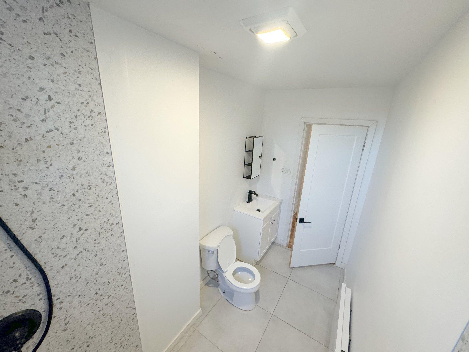 









95


Rue Troy

,
Montréal (Verdun/Île-des-Soeurs),




QC
H4G3C6

