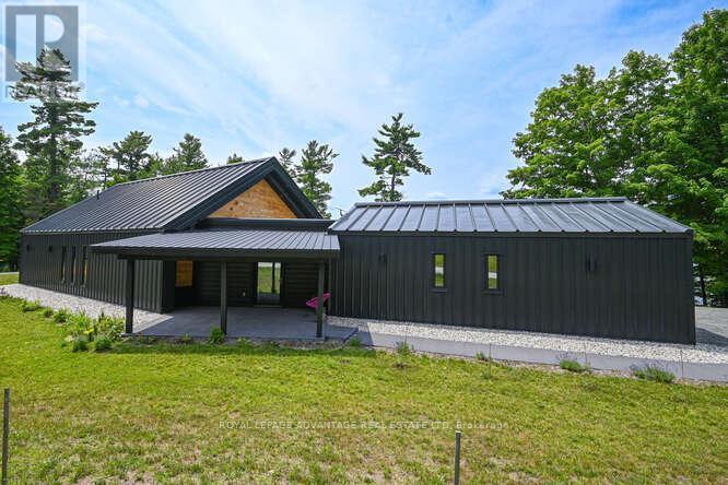 












130 BLAIR POOLE FARM LANE

,
Tay Valley,




Ontario
K7H3C7

