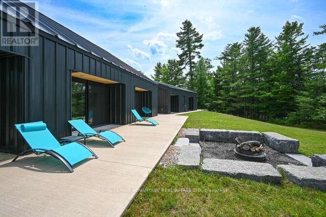 












130 BLAIR POOLE FARM LANE

,
Tay Valley,




Ontario
K7H3C7

