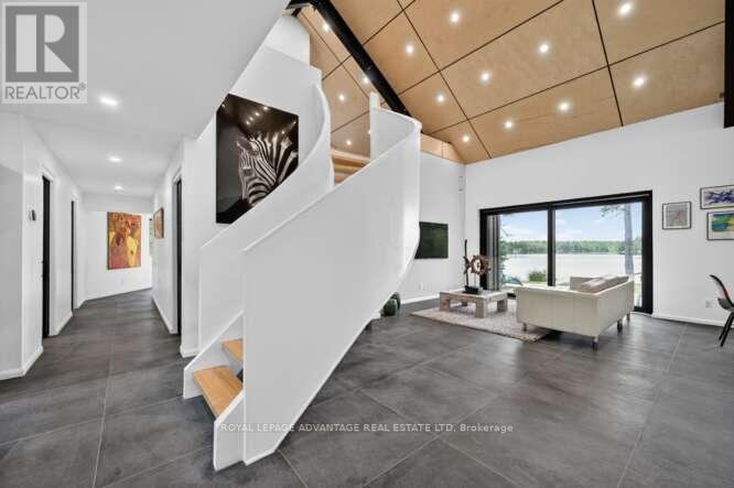 












130 BLAIR POOLE FARM LANE

,
Tay Valley,




Ontario
K7H3C7

