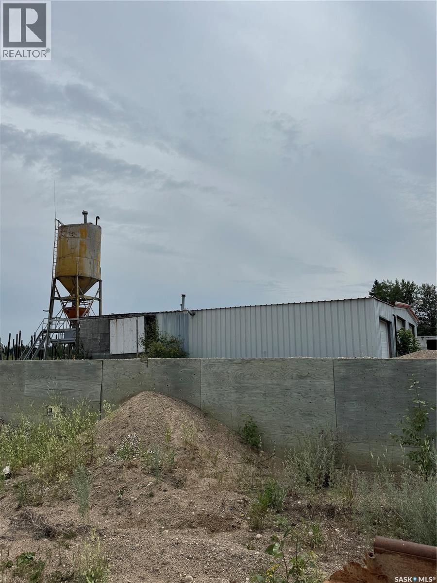 












1124 Industrial DRIVE

,
Hudson Bay,




Saskatchewan
S0E0Y0

