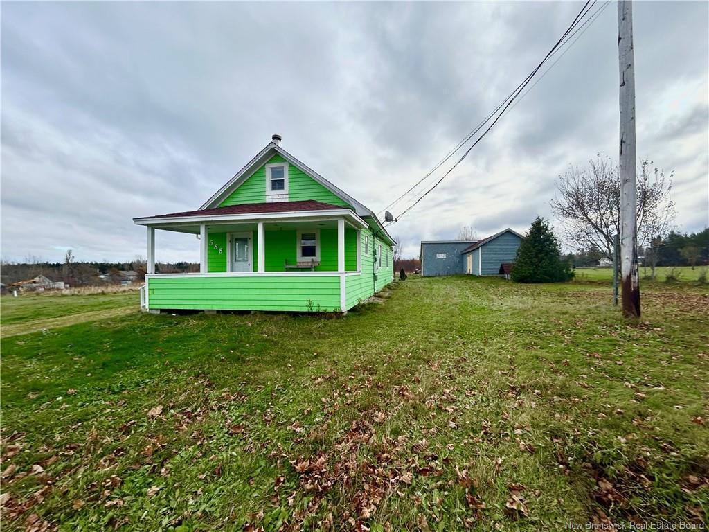 









588


Ste-Anne

ST,
Caraquet,




NB
E1W 1A2

