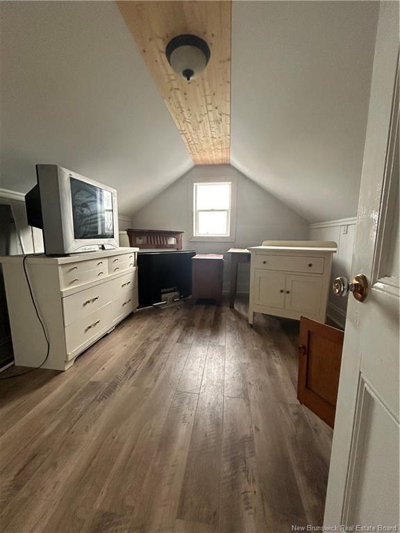 









588


Ste-Anne

ST,
Caraquet,




NB
E1W 1A2

