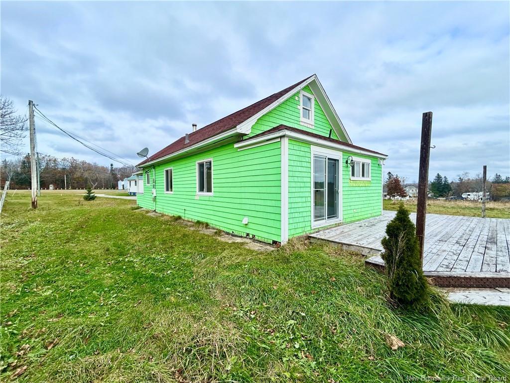 









588


Ste-Anne

ST,
Caraquet,




NB
E1W 1A2

