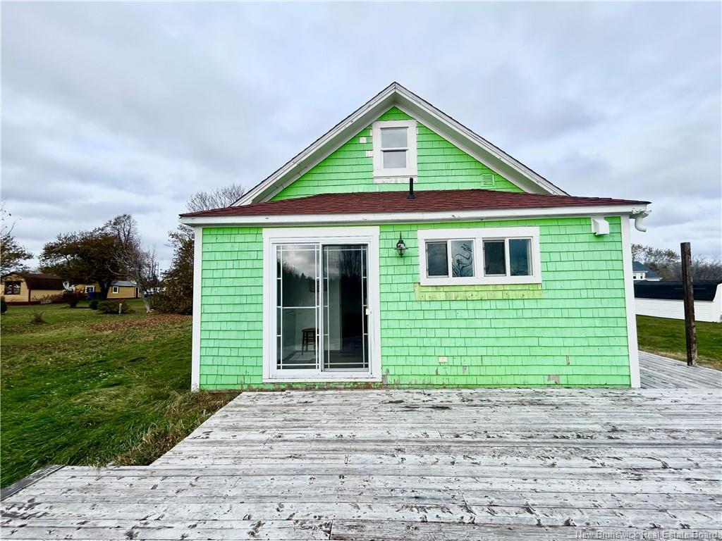 









588


Ste-Anne

ST,
Caraquet,




NB
E1W 1A2


