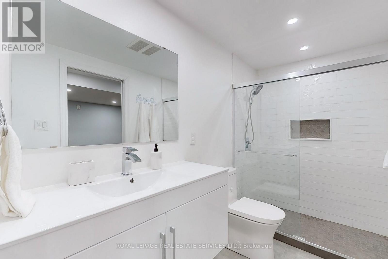 












4830 THOMAS ALTON BOULEVARD

,
Burlington,




Ontario
L7M0J5

