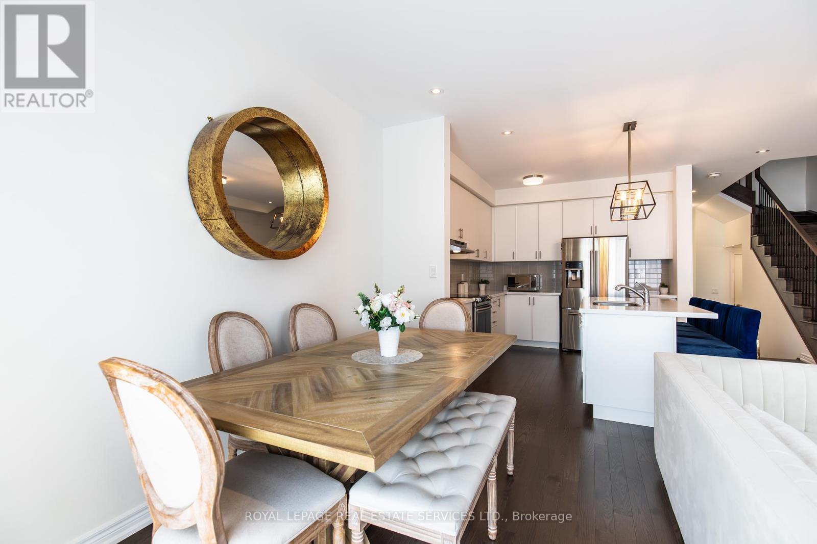 












1342 FARMSTEAD DRIVE

,
Milton,




Ontario
L9E1K9

