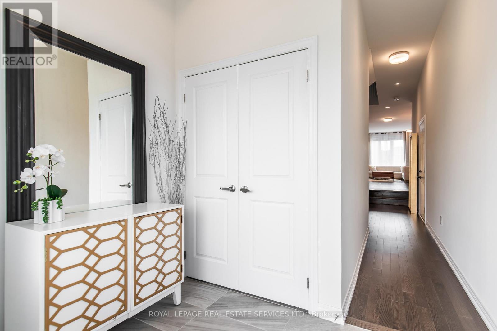 












1342 FARMSTEAD DRIVE

,
Milton,




Ontario
L9E1K9

