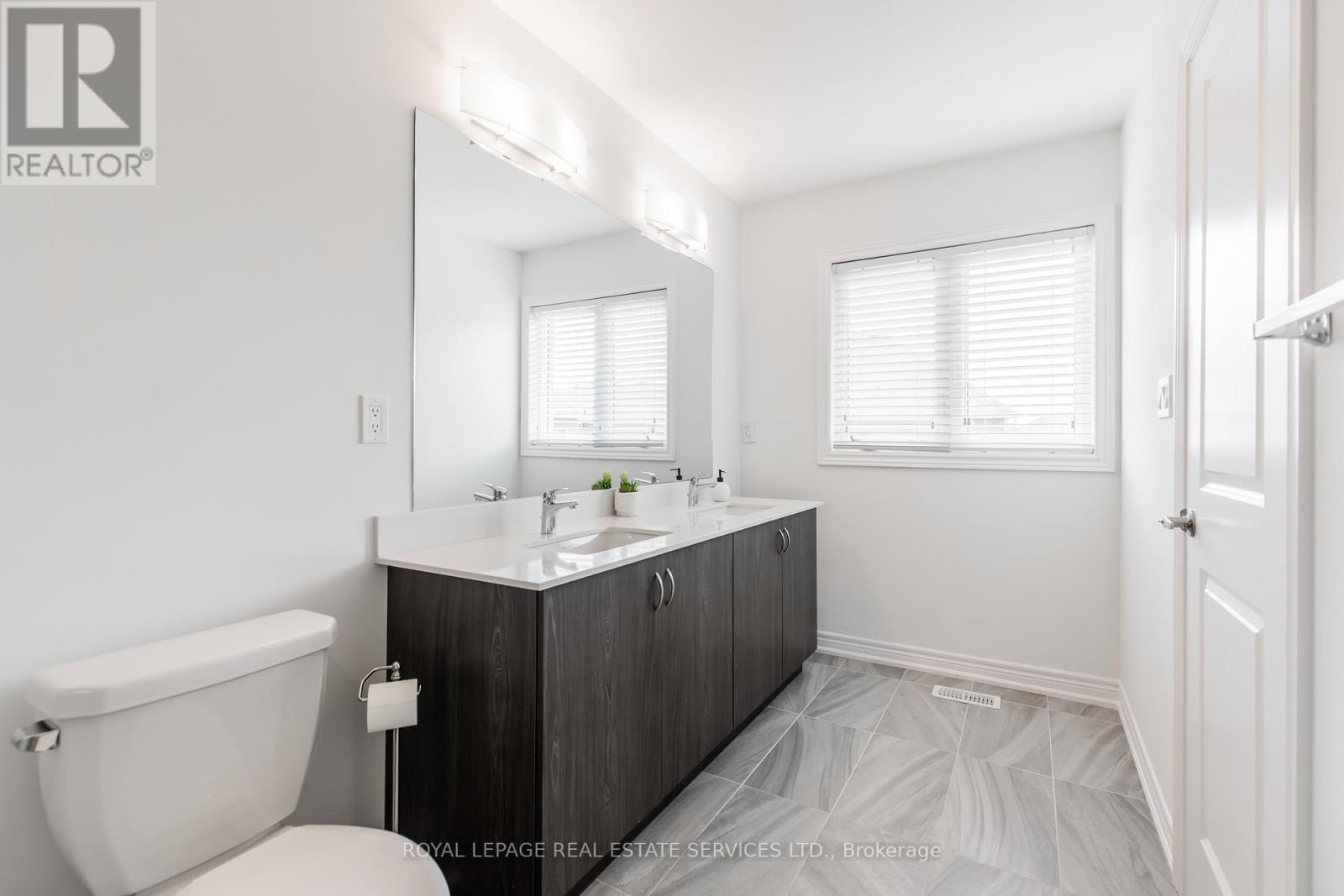 












1342 FARMSTEAD DRIVE

,
Milton,




Ontario
L9E1K9

